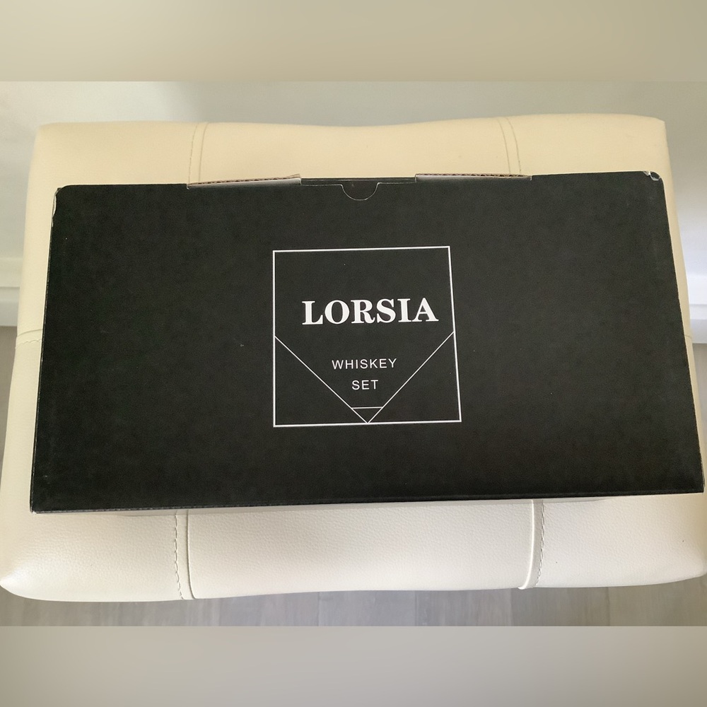 LORSIA whiskey set - Picture 1 of 3